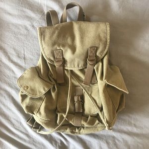 GREEN CANVAS BACKPACK